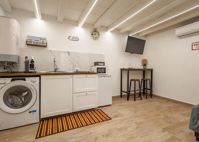 Apartment Corte 33 *